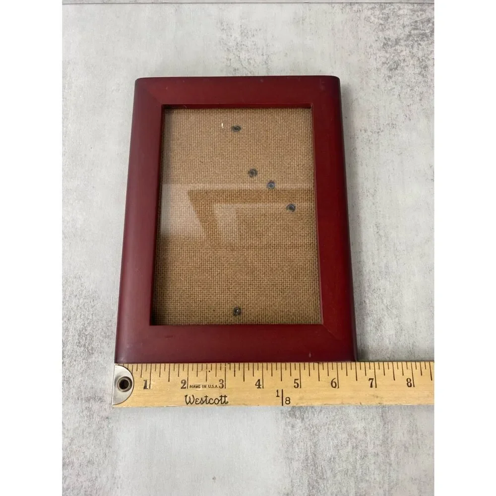 Wooden Vtg red stained Picture Frame 5x7” standing